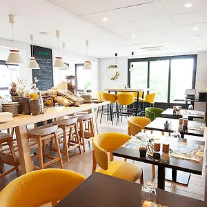 *** Hotel Campanile Ferrand - Le Brezet Francia