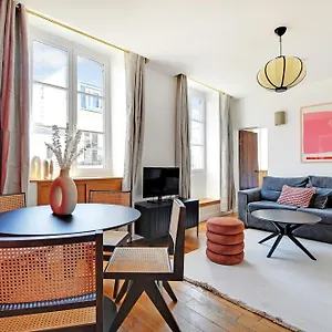 Apartment Marais
